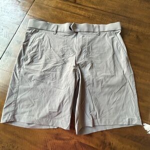 Greyson Men's gray Flat Front Shorts
